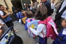 Bambina bocciata in prima elementare